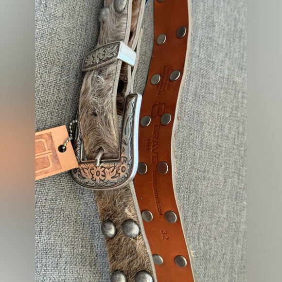 BRAVE LEATHER MADE IN CANADA HAIR-ON BELT SIZE 32 - Picture 2 of 4